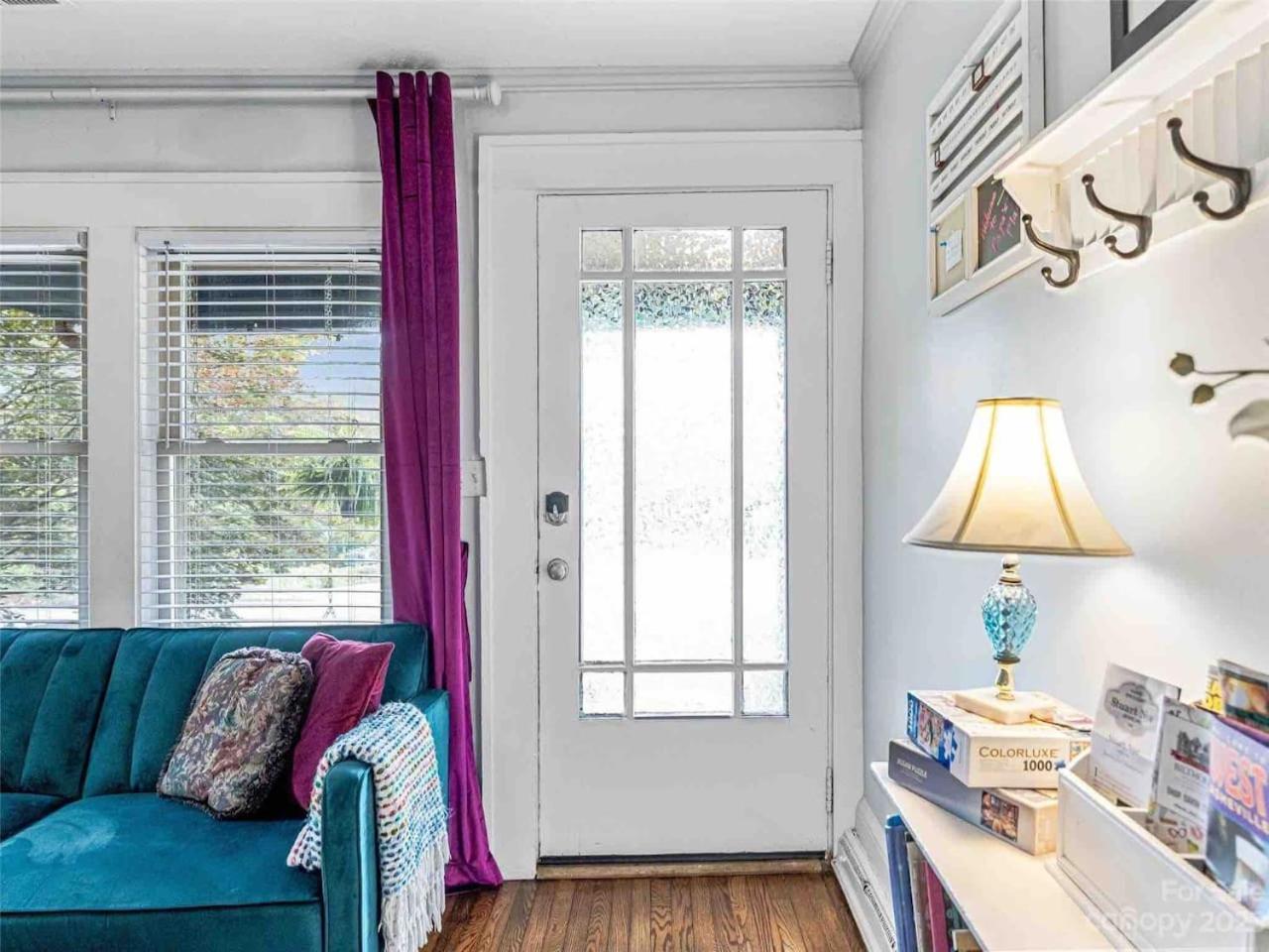 Country house Cheerful Retreat With Quick Downtown Access Asheville